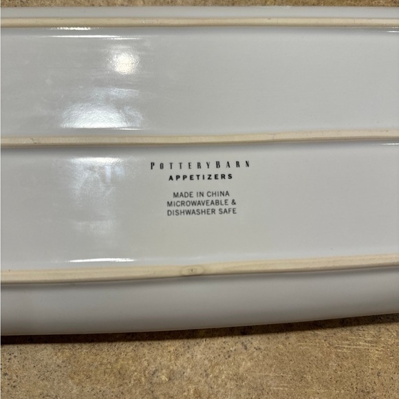 Pottery Barn-Appetizer Plate w/handles - Picture 4 of 5